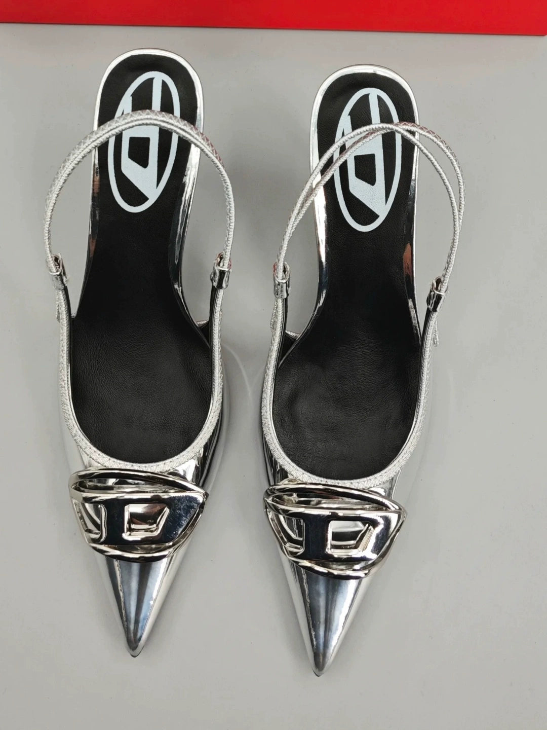 Silver High Heels 2025 New Arrival Classy Retro French Pointed Stiletto Heel Fashion Catwalk Denim Closed Toe Sandals for Women