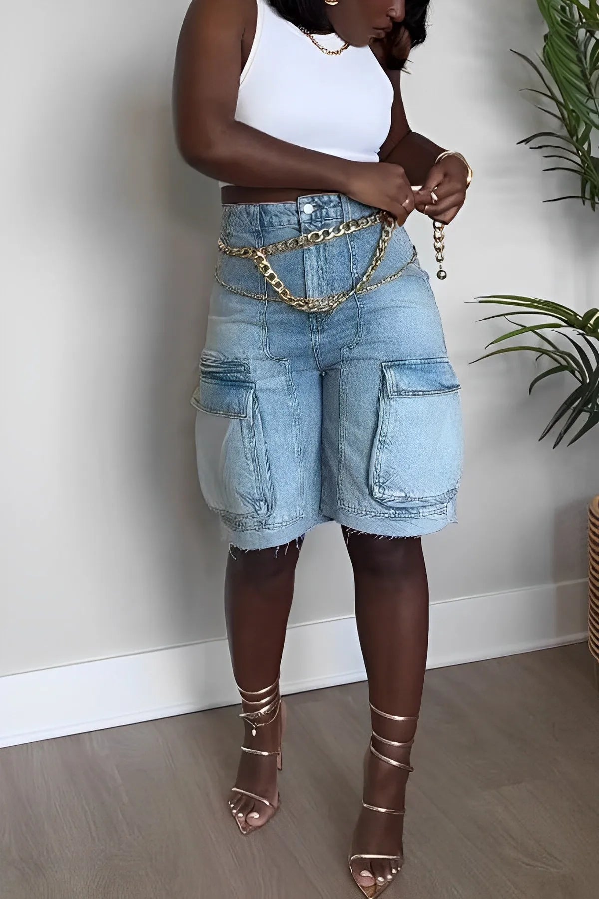 CM.YAYA Women Fashion Pocket Side Straight Knee Length Cargo Jeans 2025 Summer Party Street Short Pants