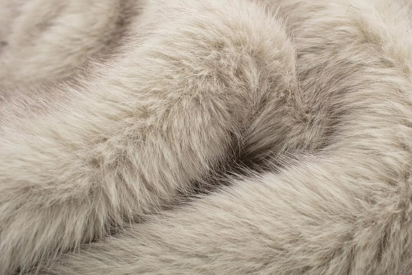 TRAFZA Female Vintage Artificial Fur Effect Coats Lapel Warm Plush Long Sleeves Hidden Buttons Autumn Winter Casual Outerwear