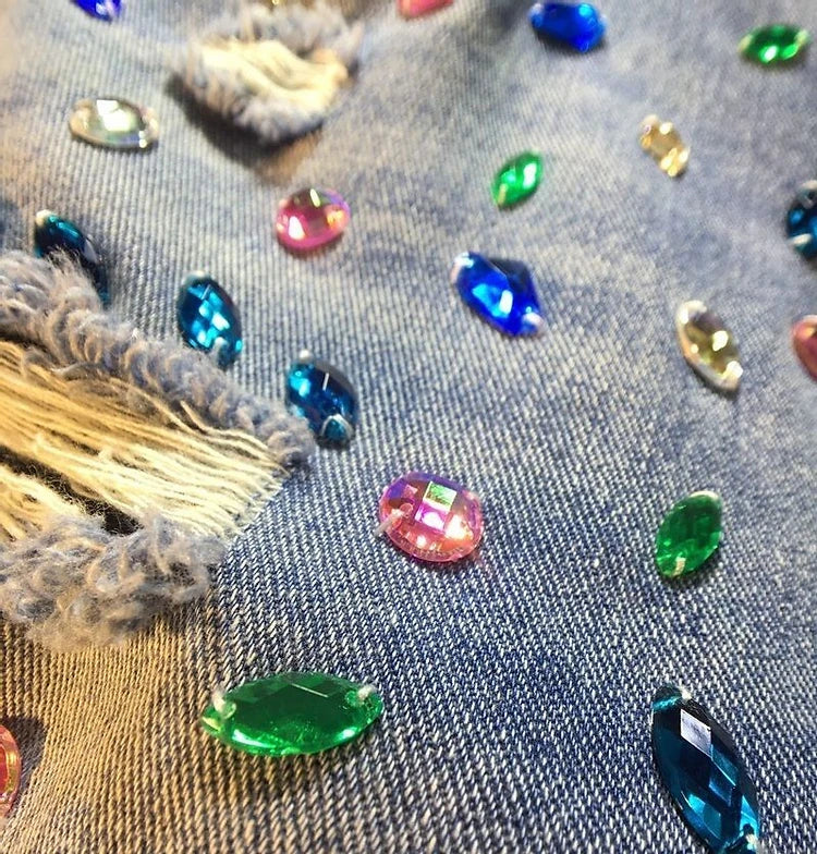 Diamond Beaded Denim Knee Length pants Woman 2025 Summer New Loose High Waist Slimming mid-pants Jeans women