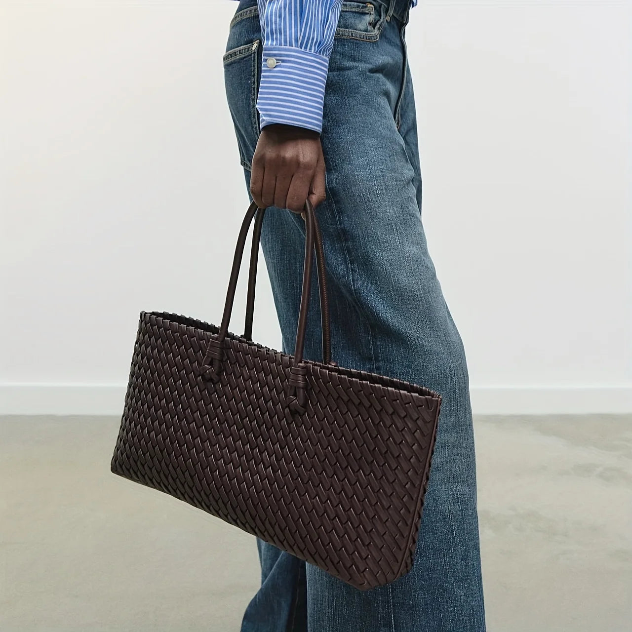Luxury Handwoven Tote Bag- Elegant Women's Shoulder Purse, Spacious Multi-Functional Travel Bag for Daily Commute & Journeys