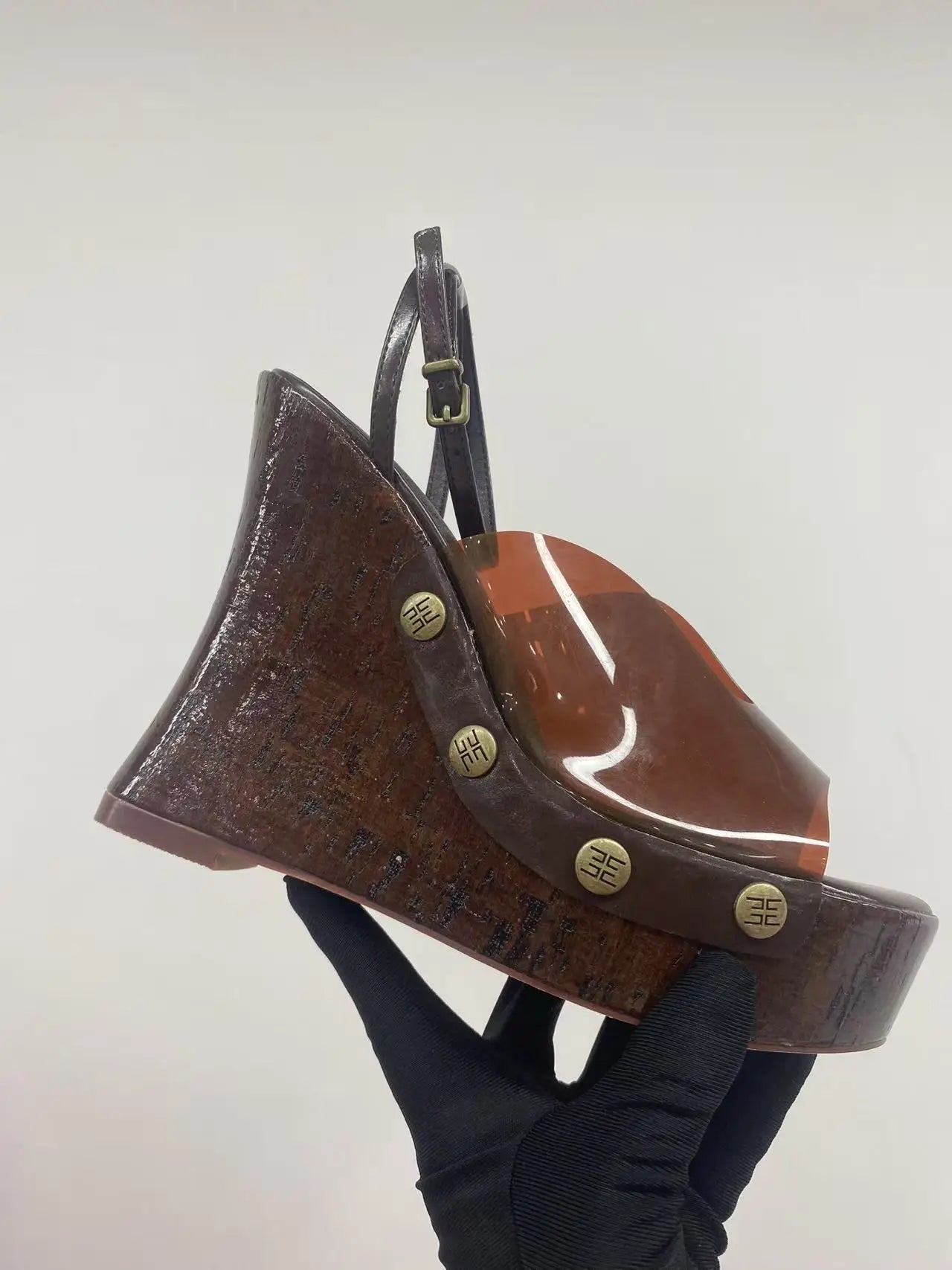 Large Rivets Embedded PVC Strap Women’s Sandals Peep Toe Wedges Super High Heels Tall Platform Sandales à Talons Heighten Shoes
