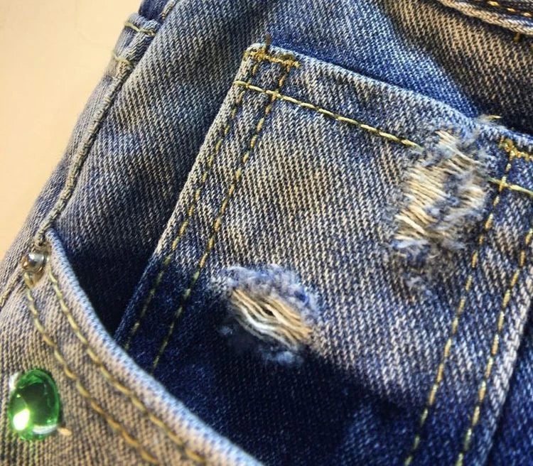 Diamond Beaded Denim Knee Length pants Woman 2025 Summer New Loose High Waist Slimming mid-pants Jeans women