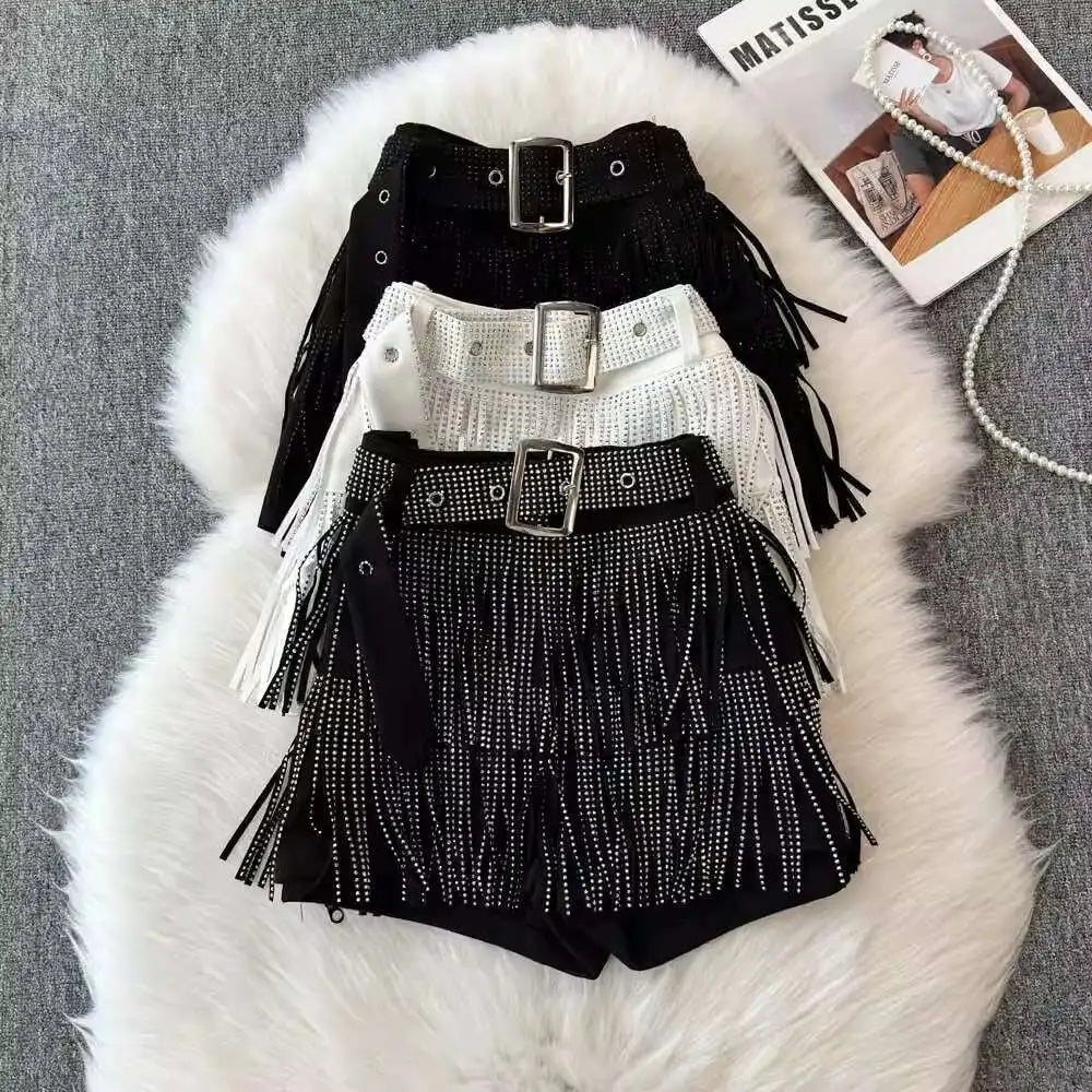 XFPV American Style Women's Shorts Summer Belt Gathered Waist Zipper Spliced Beading Tassel Shorts Female New Fashion 22D1803