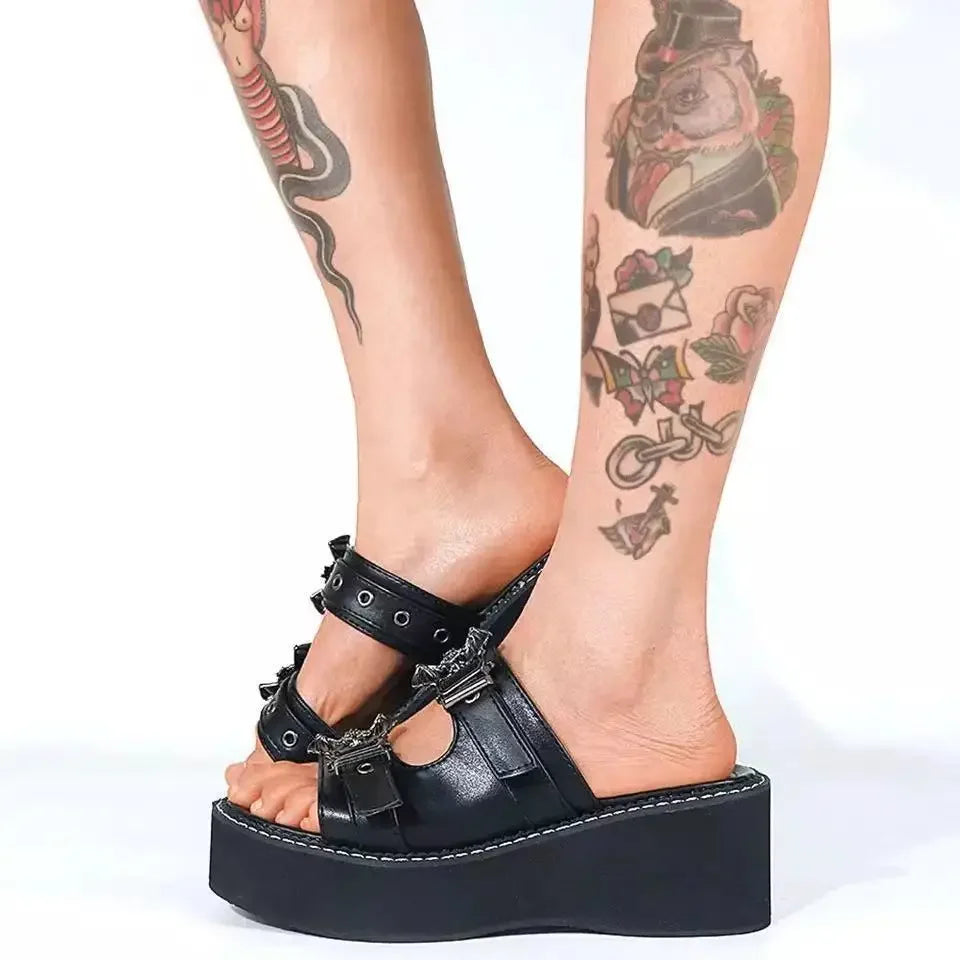 Metal Decoration Women Slippers Designer Summer Sandals Buckles Vampire Cosplay Platform Black Gothic Shoes for Women Slippers