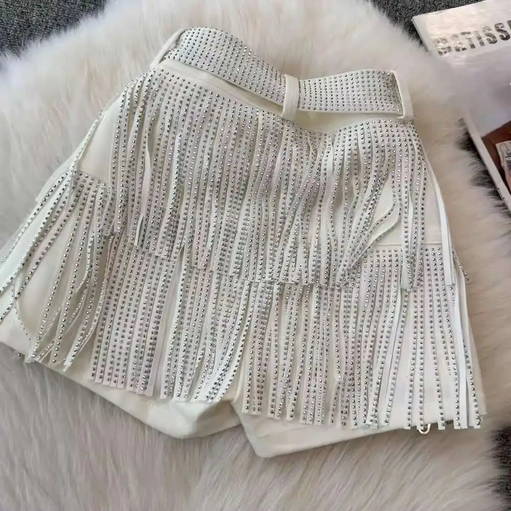 XFPV American Style Women's Shorts Summer Belt Gathered Waist Zipper Spliced Beading Tassel Shorts Female New Fashion 22D1803
