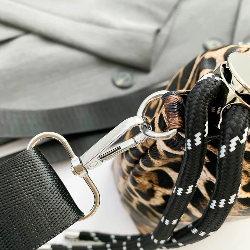 New Women's Mini Leopard Crossbody Bag Pu Leather Bucket Bag Drawstring Shoulder Bag Wide Strape Women's Bags Large Storage Bags