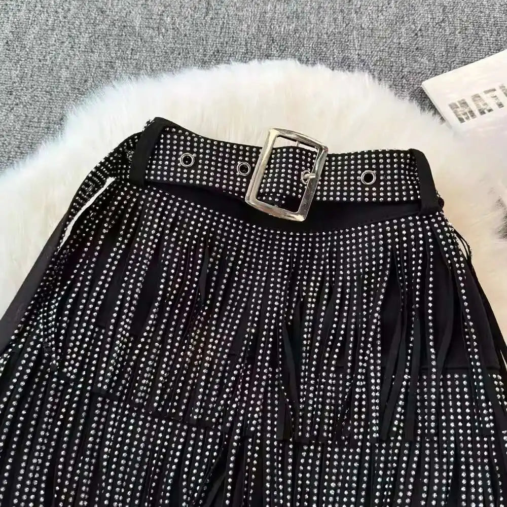 XFPV American Style Women's Shorts Summer Belt Gathered Waist Zipper Spliced Beading Tassel Shorts Female New Fashion 22D1803