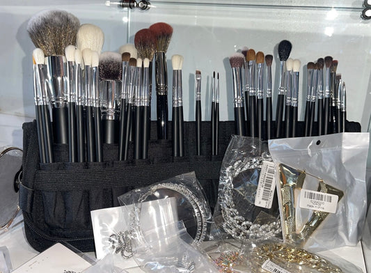 Brush set w/ case