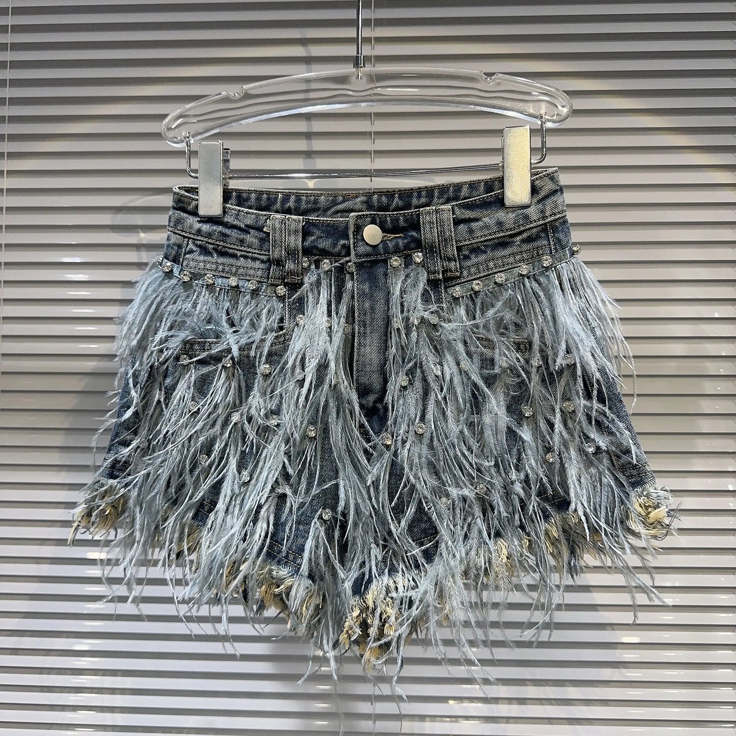 Boutique Wholesale 2025 Summer New Fashionable High Waisted Rhinestone Nail Bead Tassel Denim Women's Shorts