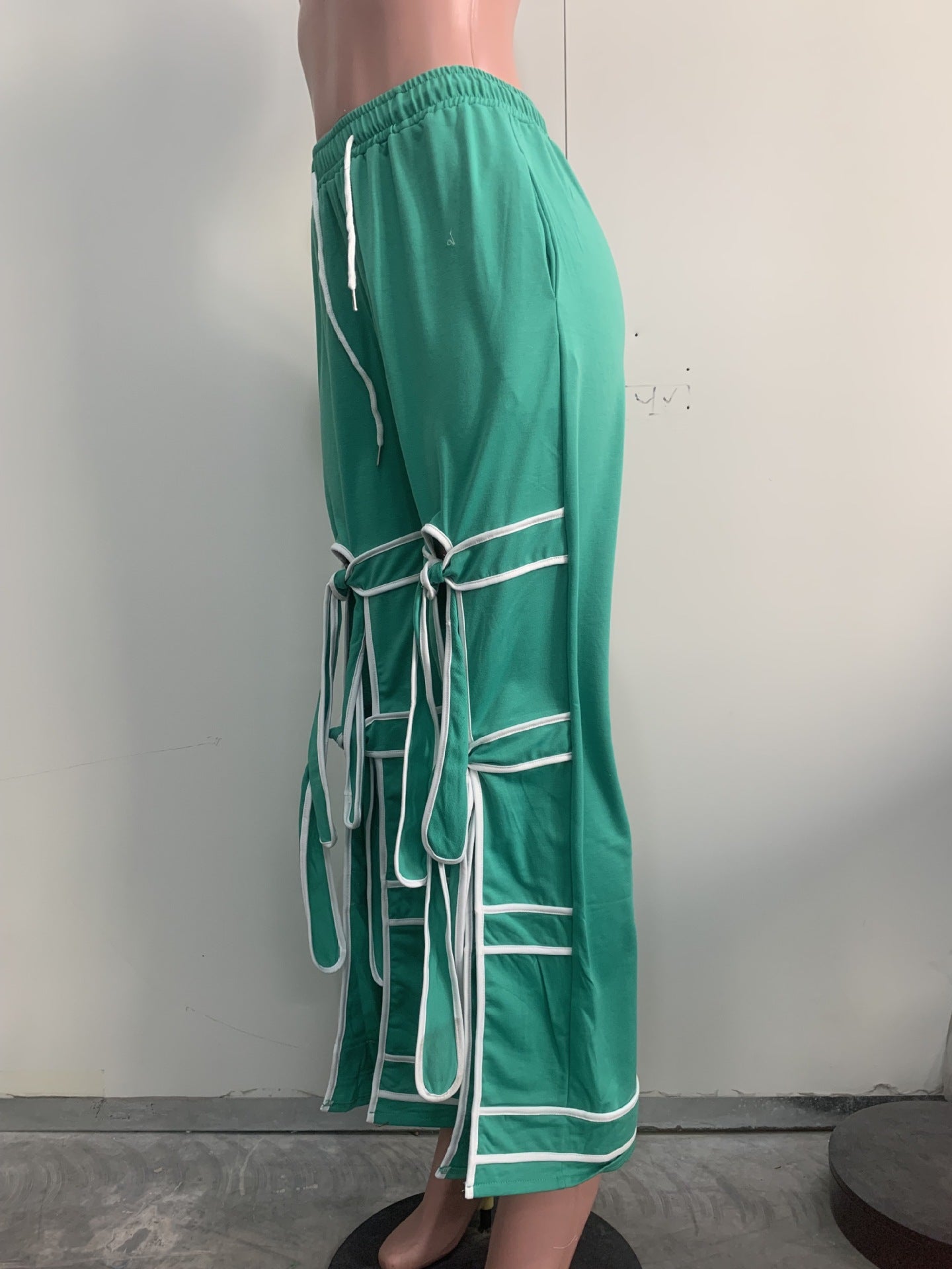 CM.YAYA Fashion Women Striped Patchwork Bowknot Split Wide Leg Jogger Pants 2025 Summer Active Sporty Classic Trousers