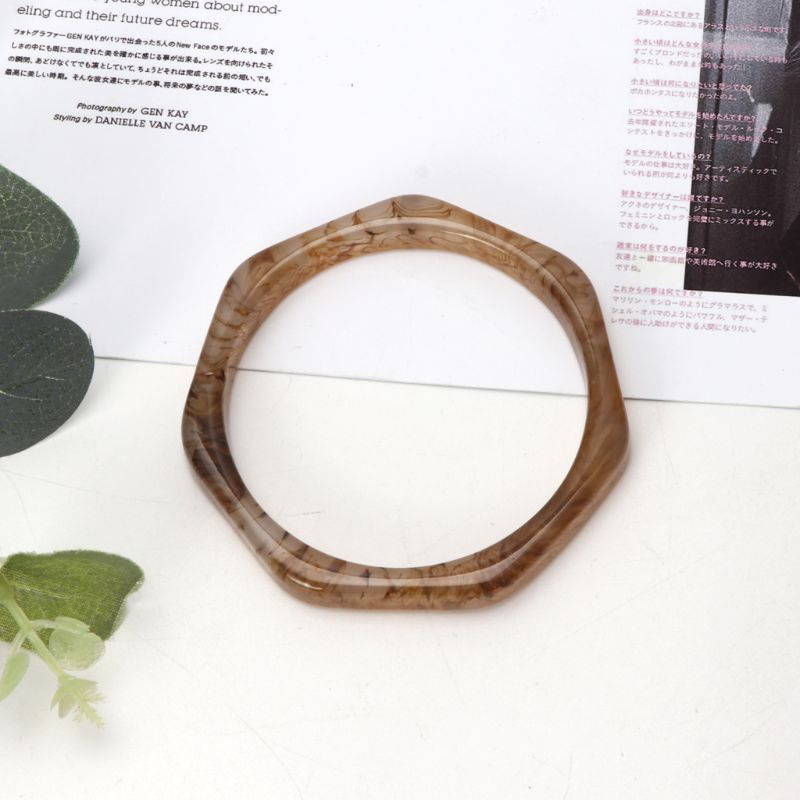 Niche Tortoiseshell Acrylic Bracelet Resin Leopard Mottled Bangle Gift for Wife