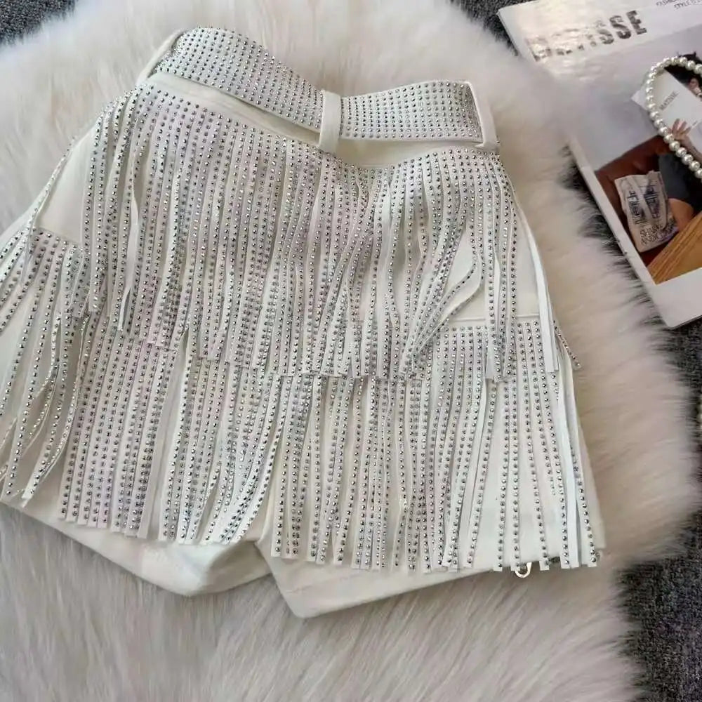 XFPV American Style Women's Shorts Summer Belt Gathered Waist Zipper Spliced Beading Tassel Shorts Female New Fashion 22D1803