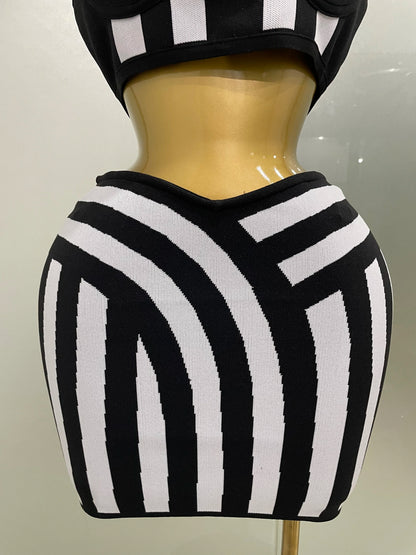 2025 New Women Celebrity Sexy Jacquard Black White Two Piece Bodycon Striped Bandage Skirt Set Designer Evening Party Dress