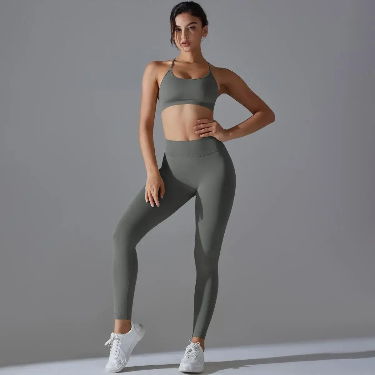 Customized LOGO seamless tight cross back sports underwear yoga set running fitness women's two-piece set