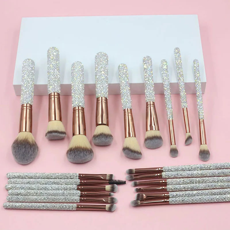 Glitz and Glam Brush Set 23pcs Bundle RHINESTONE Glam Brush Set Bling Makeup Brushes Diamond Makeup Brush Storage Bucket withbox