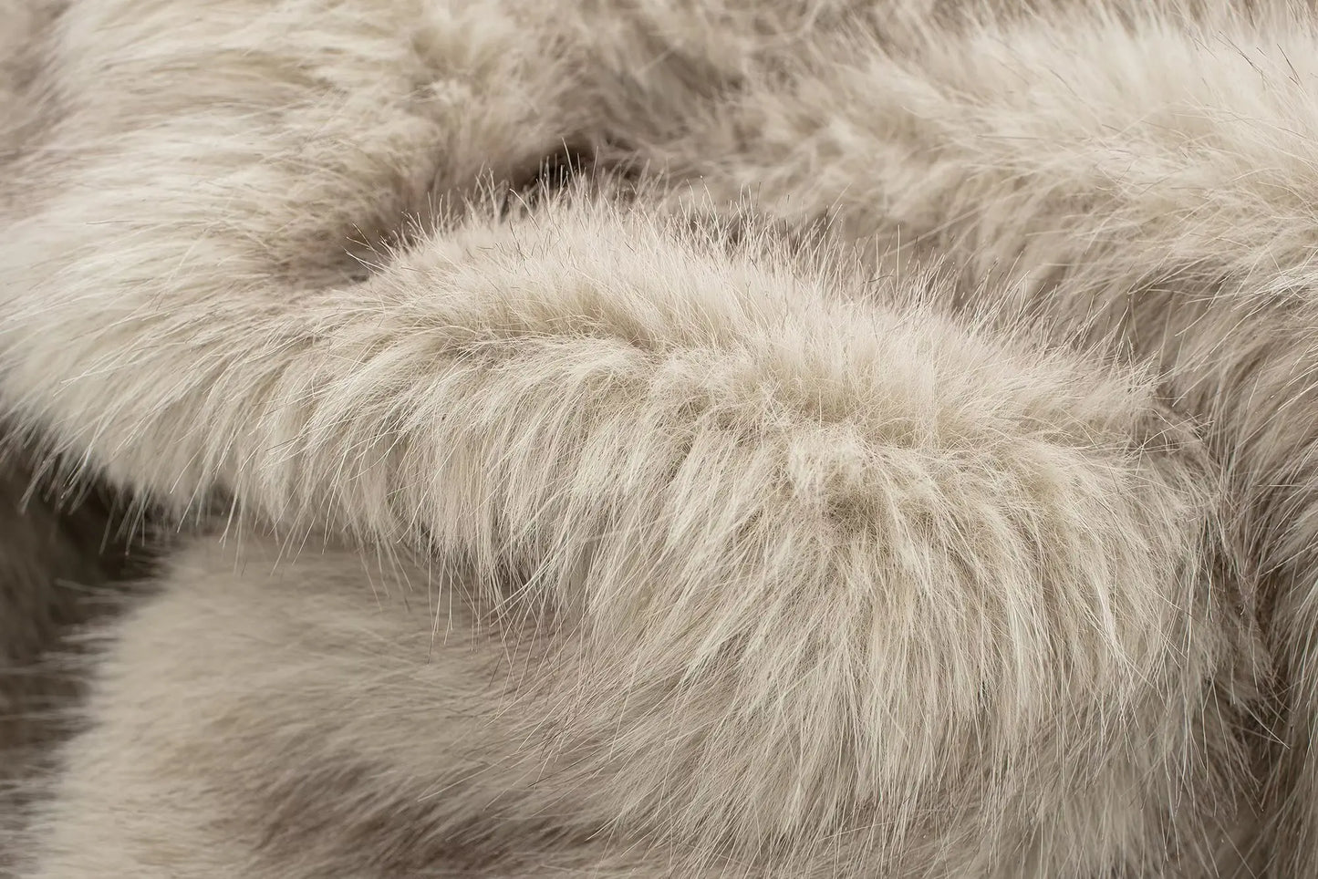TRAFZA Female Vintage Artificial Fur Effect Coats Lapel Warm Plush Long Sleeves Hidden Buttons Autumn Winter Casual Outerwear