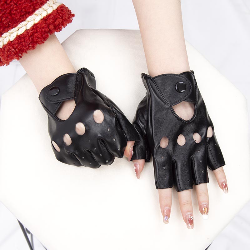 Black Punk Rivet Short PU Leather Half-Finger Gloves Women Hip-Hop Driving Motorcycle Party Cool Girl Handsome Fingerless Mitten
