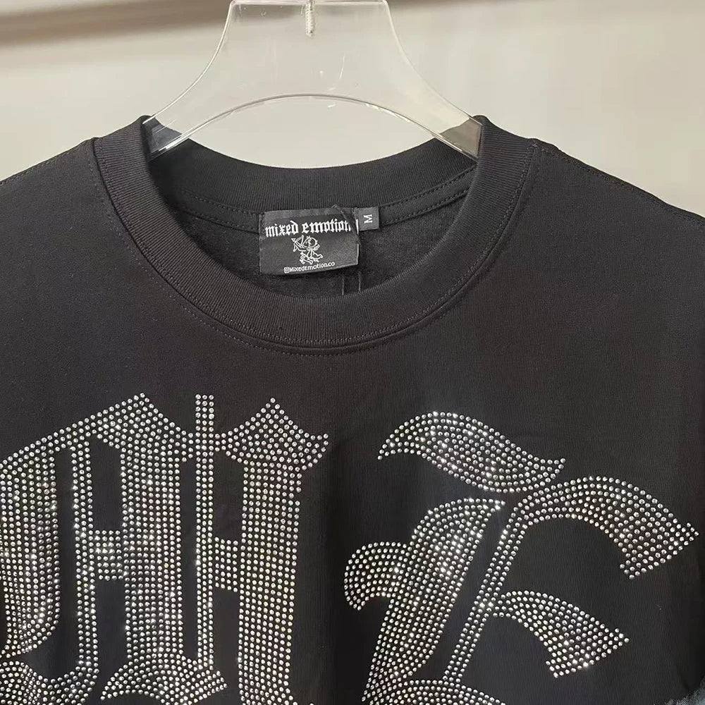 New Summer Letter Rhinestone Short Sleeve Black Mens Tshirts Streetwear Cotton Loose Round Neck Top Tees Oversized Unisex Tshirt