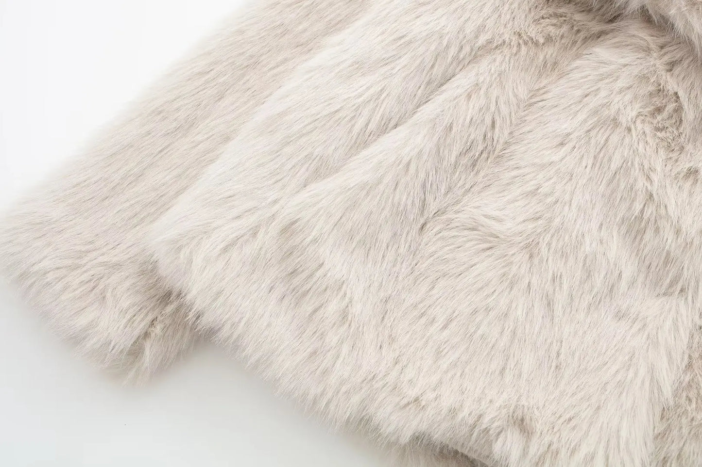 TRAFZA Female Vintage Artificial Fur Effect Coats Lapel Warm Plush Long Sleeves Hidden Buttons Autumn Winter Casual Outerwear