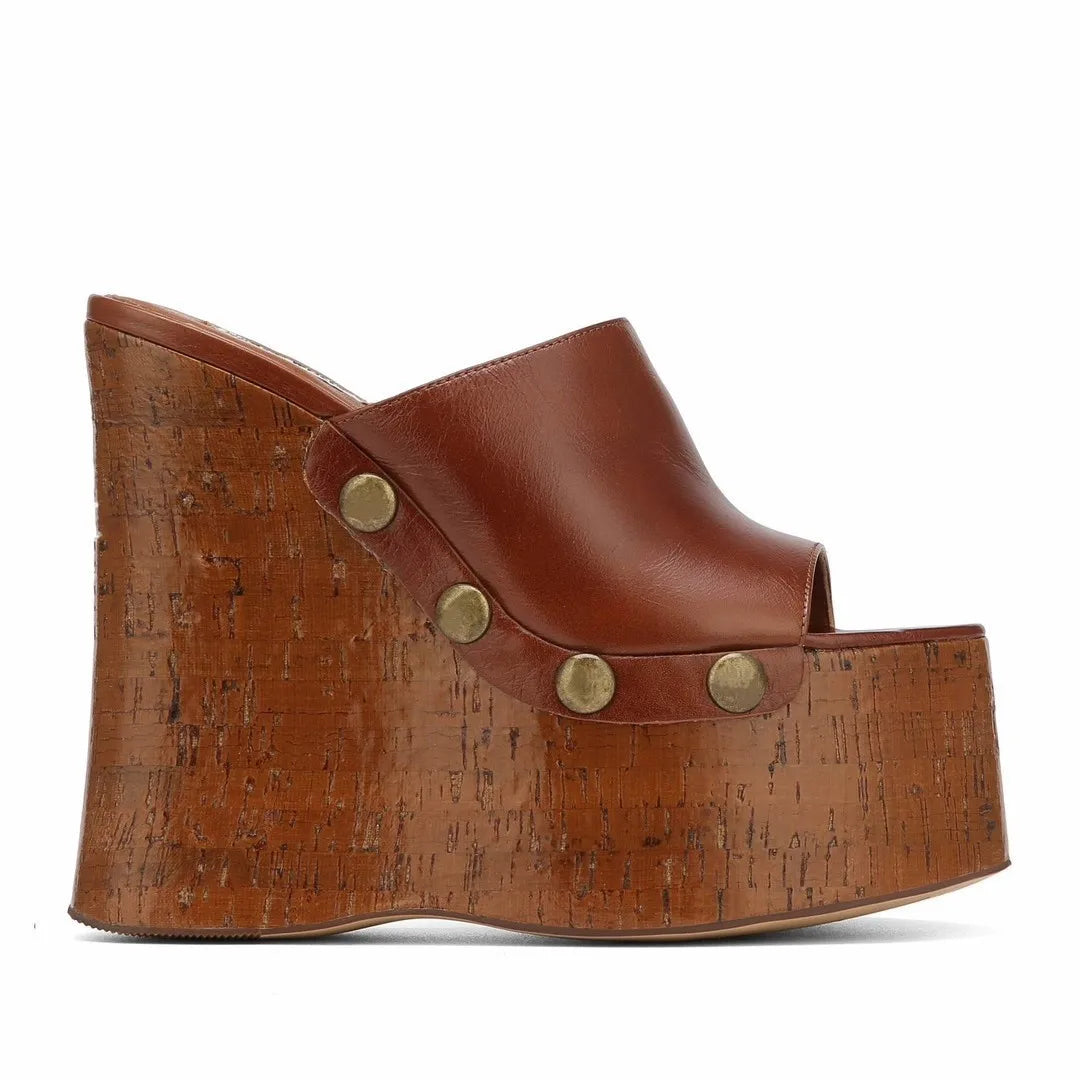 Large Rivets Embedded PVC Strap Women’s Sandals Peep Toe Wedges Super High Heels Tall Platform Sandales à Talons Heighten Shoes