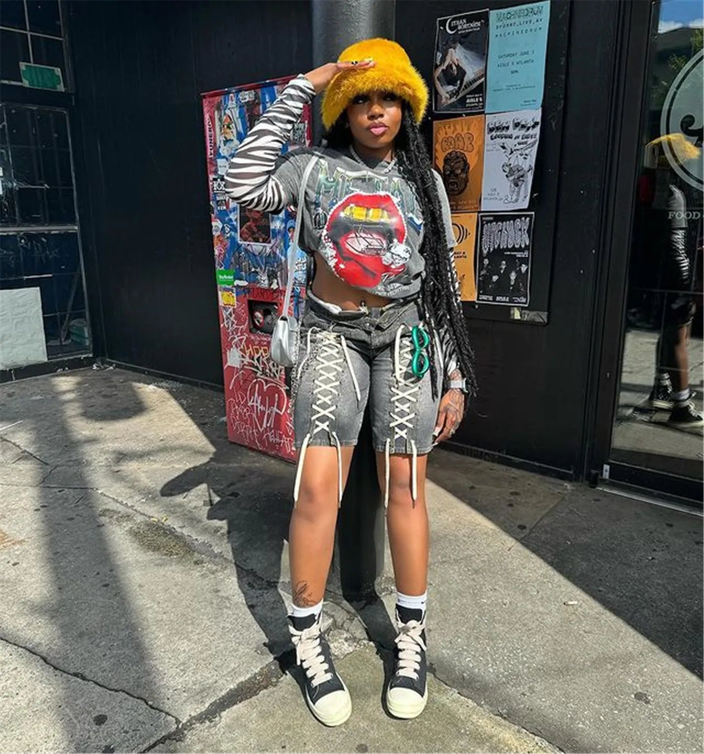 HLJ&GG American Vintage Fashion Bandage Straight Jean Shorts Women High Waisted Button Loose Denim Shorts Female Cowboy Bottom