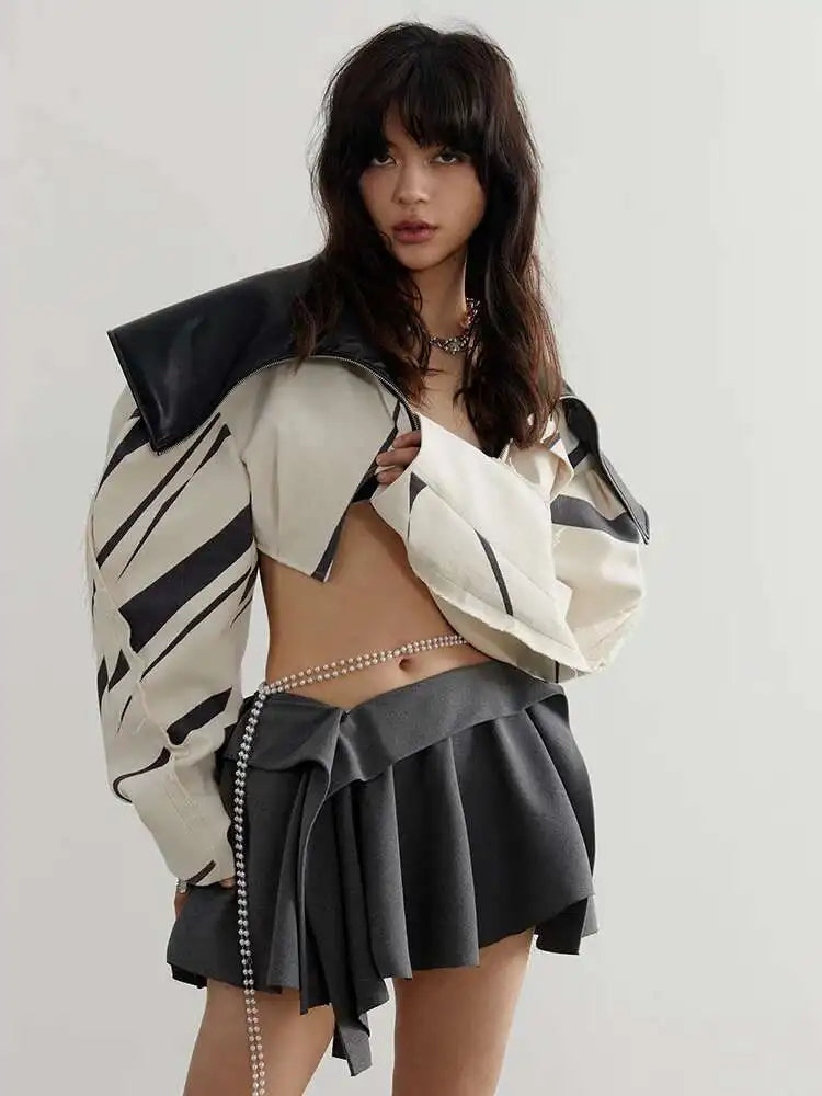DEAT Fashion Women's Spliced Edge Contrasting Short Jackets Big Lapel Zipper Long Sleeve Short Coat Autumn 2025 New 1DF6153