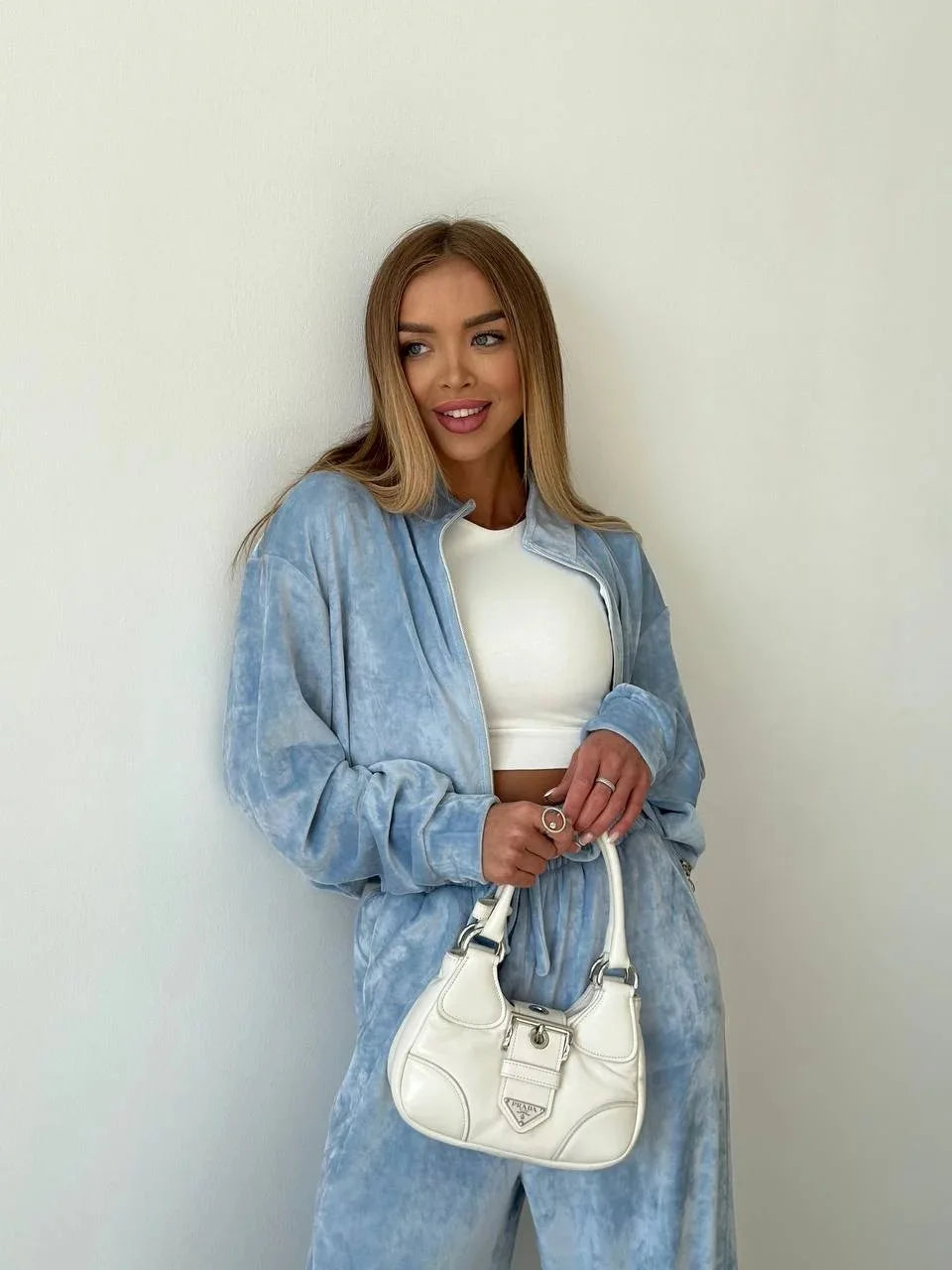 Autumn And Winter Long-sleeved Zipper Lapel Jacket Elastic Waist Wideleg Trousers Velvet Casual Two-Piece Suit For Office Ladies