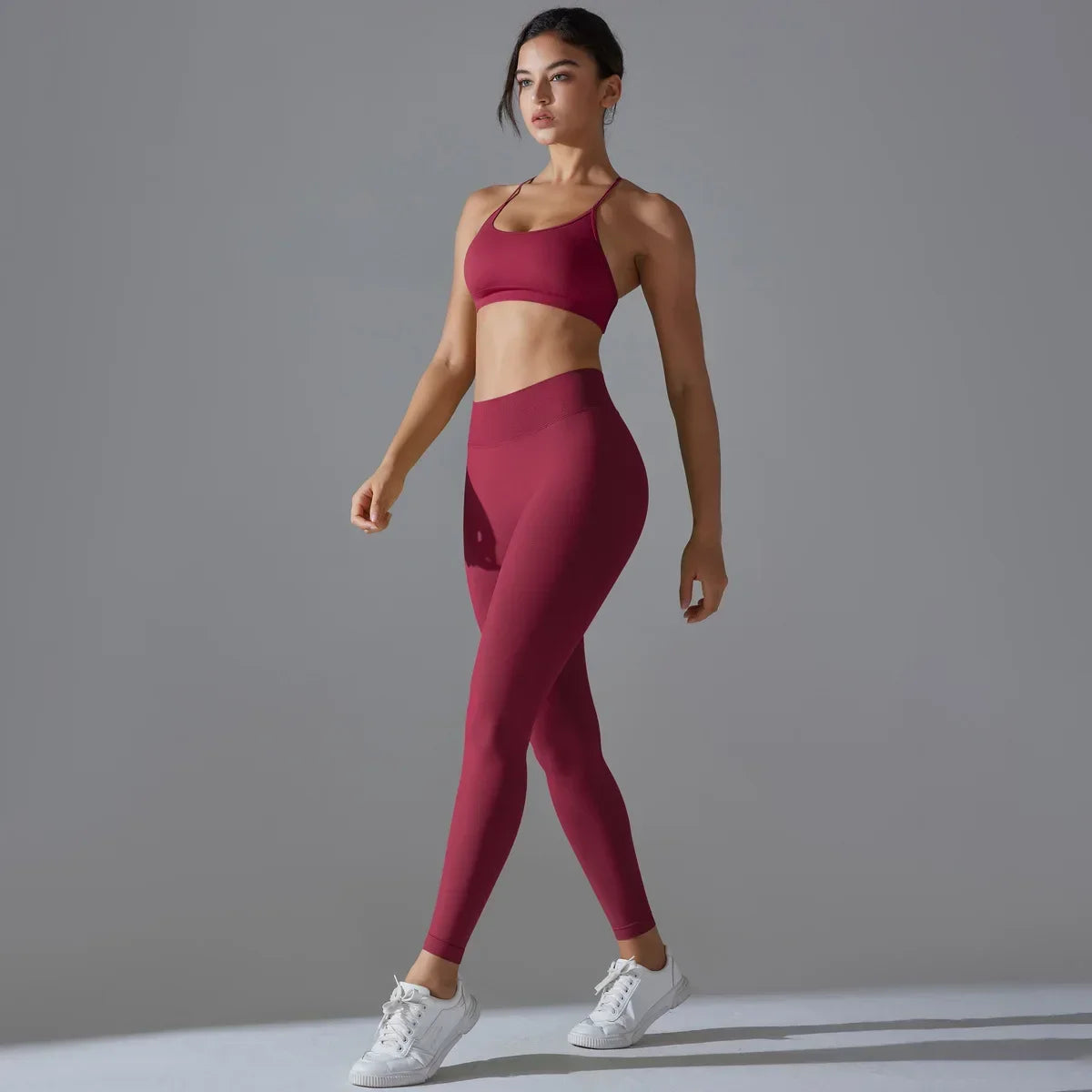 Customized LOGO seamless tight cross back sports underwear yoga set running fitness women's two-piece set