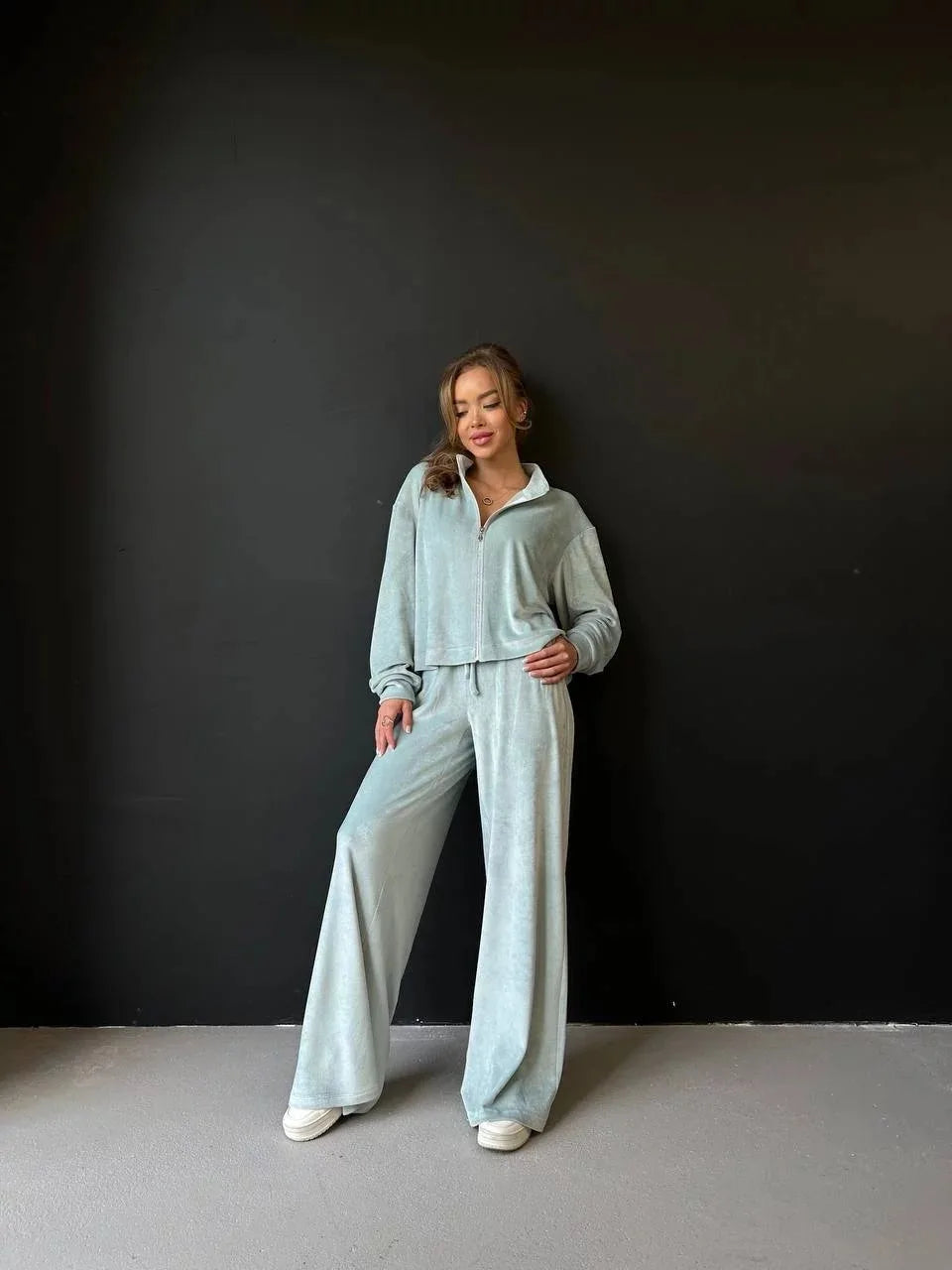 Autumn And Winter Long-sleeved Zipper Lapel Jacket Elastic Waist Wideleg Trousers Velvet Casual Two-Piece Suit For Office Ladies