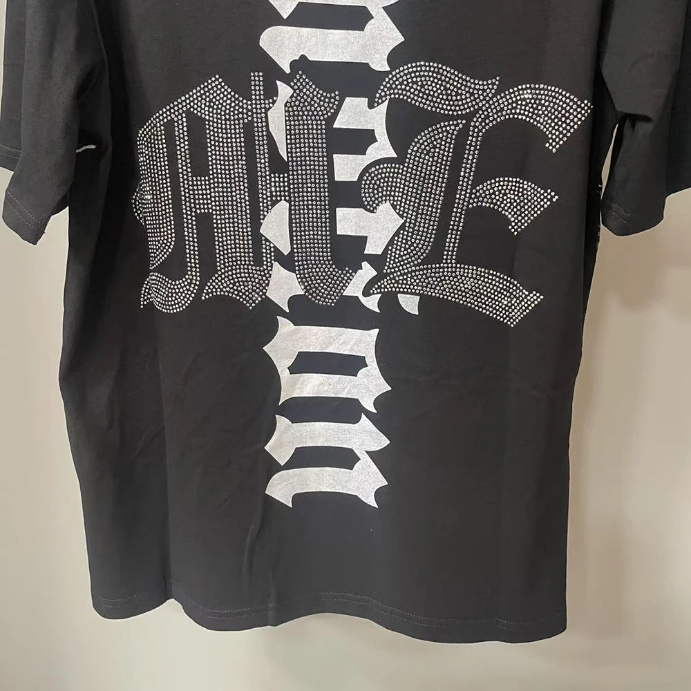 New Summer Letter Rhinestone Short Sleeve Black Mens Tshirts Streetwear Cotton Loose Round Neck Top Tees Oversized Unisex Tshirt