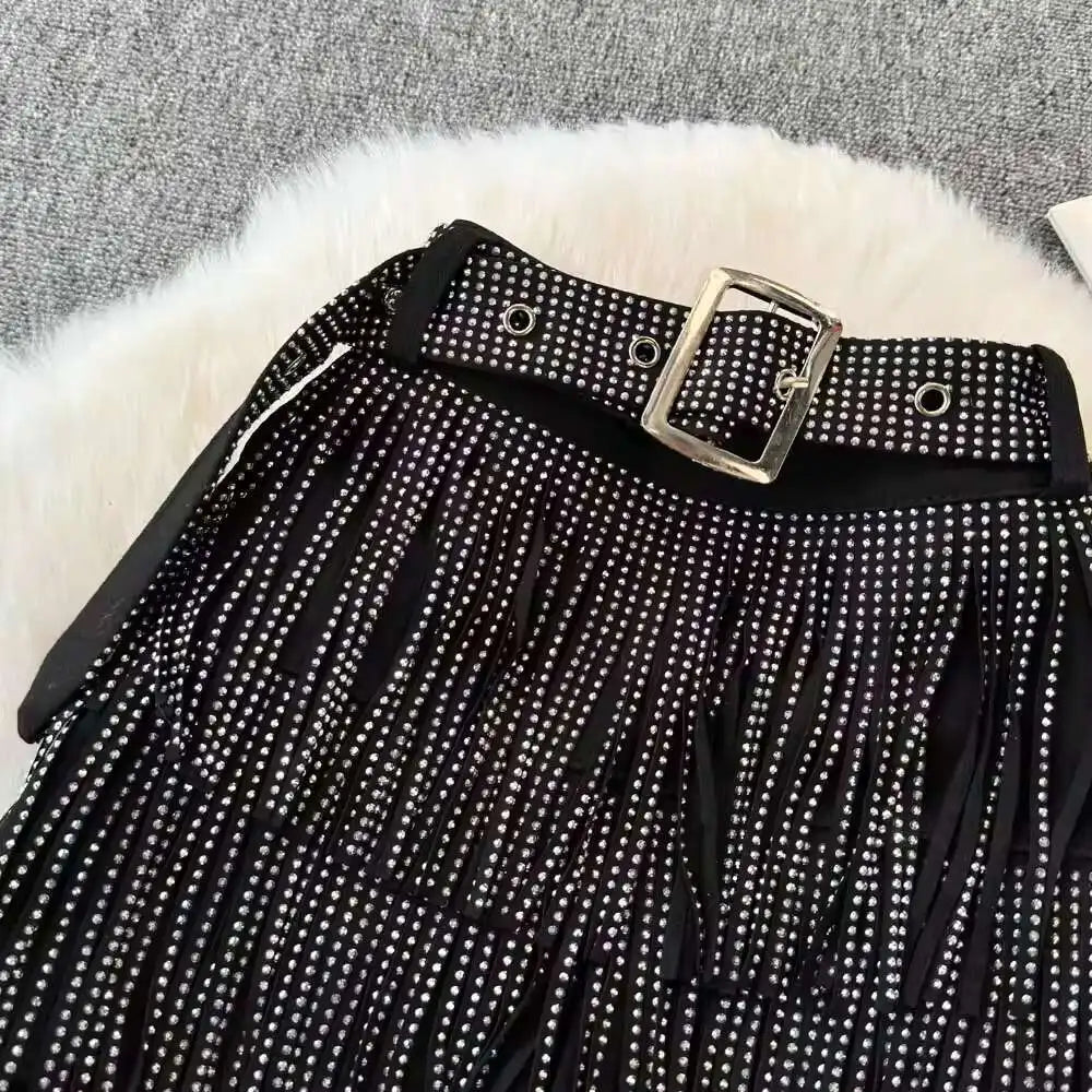 XFPV American Style Women's Shorts Summer Belt Gathered Waist Zipper Spliced Beading Tassel Shorts Female New Fashion 22D1803