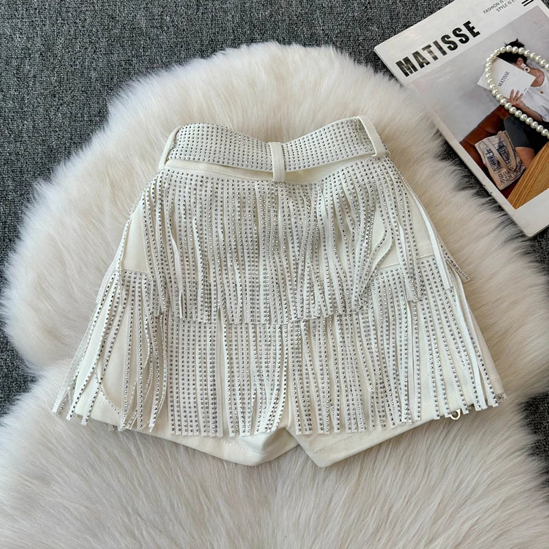 XFPV American Style Women's Shorts Summer Belt Gathered Waist Zipper Spliced Beading Tassel Shorts Female New Fashion 22D1803