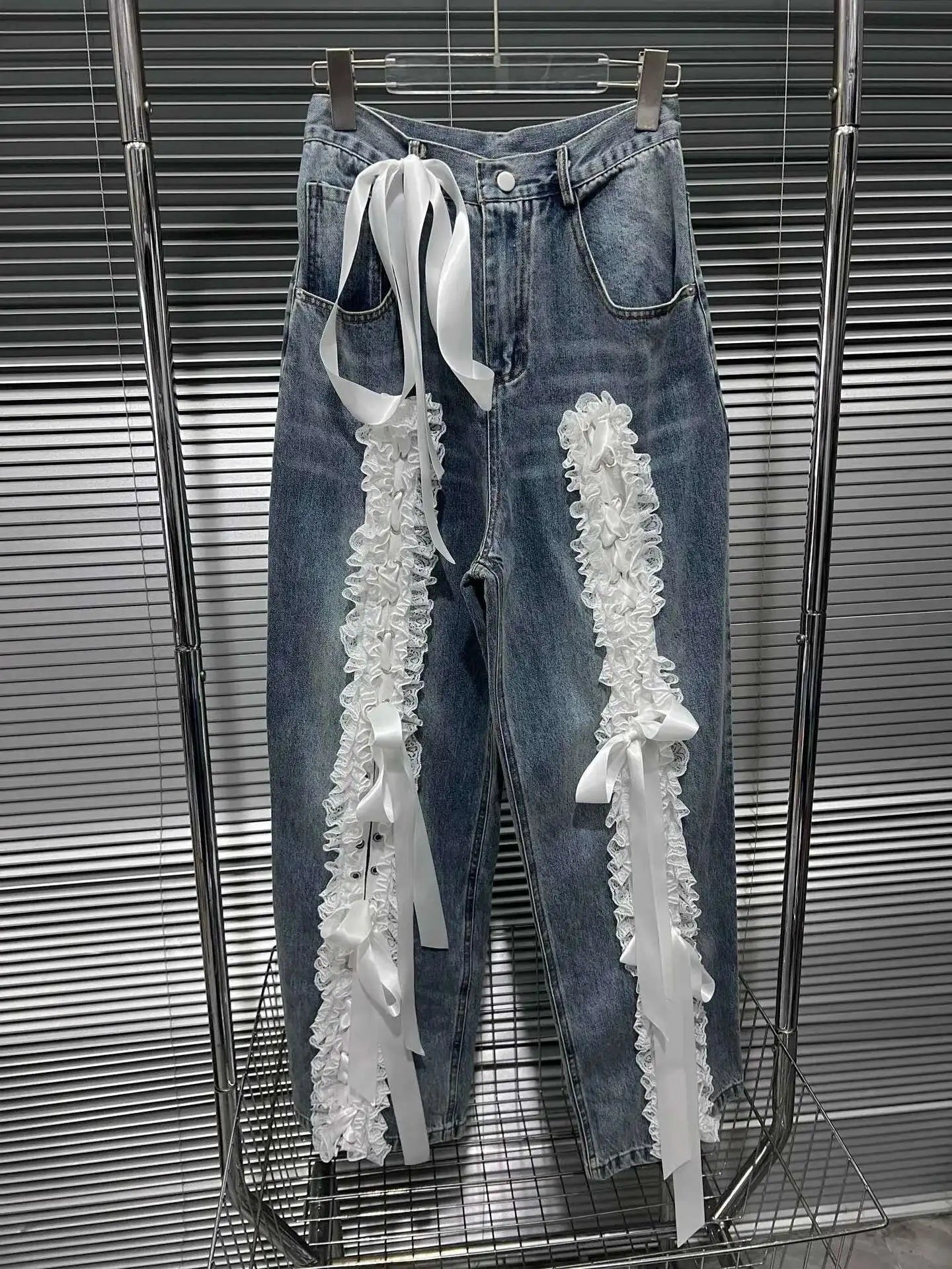 DEAT Women's Fashion Retro Lace Patchwork Denim Long Pants High Waist Wide Leg Jeans Female 2024 Arrival Winter New 11A02128