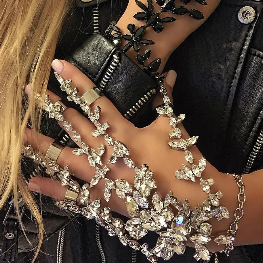 Stonefans Boho Crystal Finger Harness Bracelet Bridal Hand Decoration Wedding Gift Exaggerated Rhinestone Bangles Ring for Women