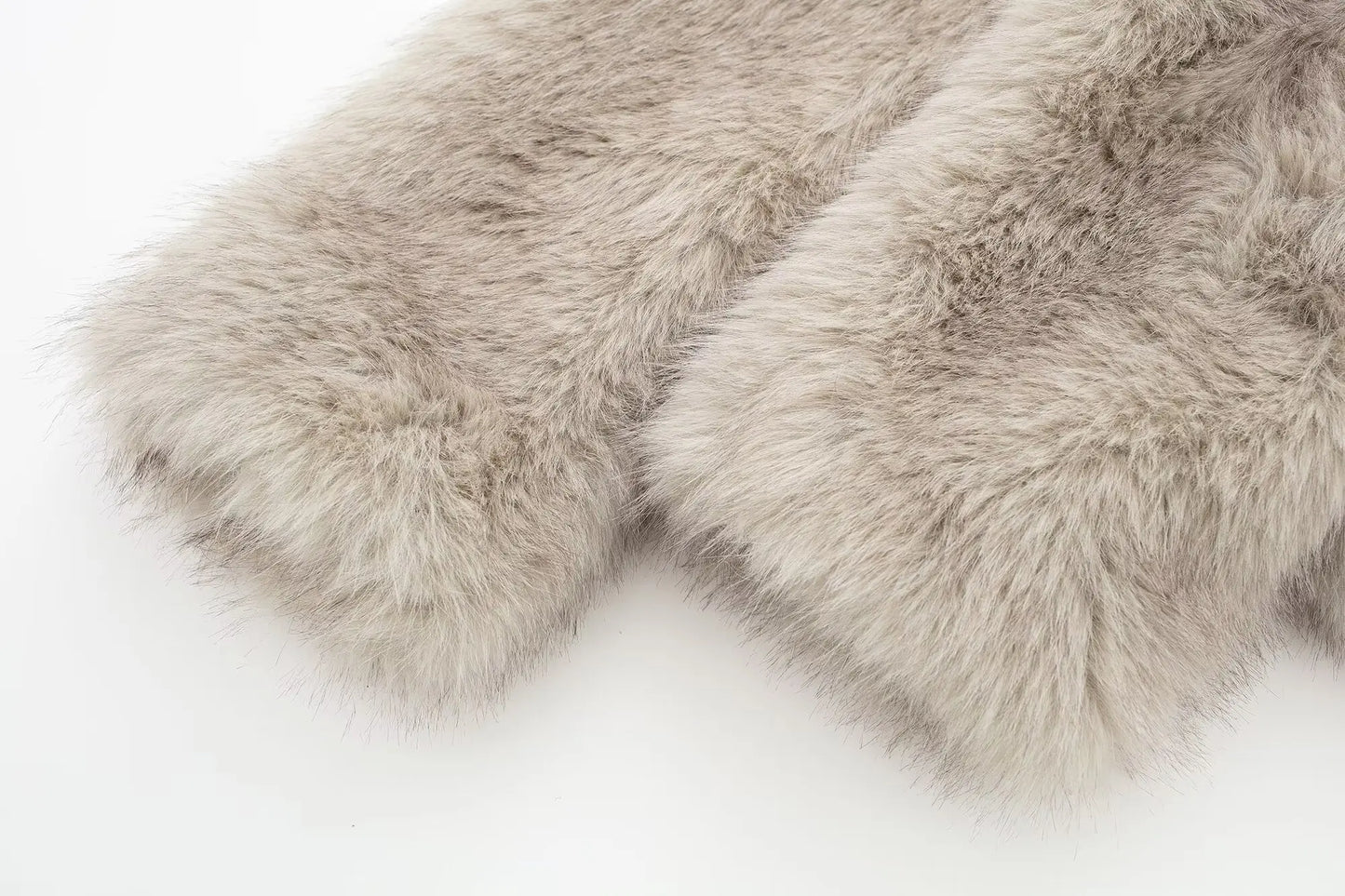 TRAFZA Female Vintage Artificial Fur Effect Coats Lapel Warm Plush Long Sleeves Hidden Buttons Autumn Winter Casual Outerwear