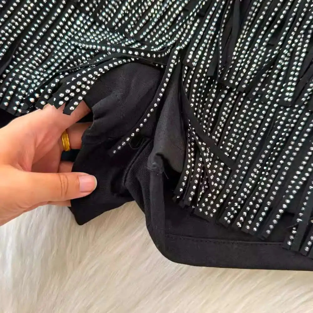 XFPV American Style Women's Shorts Summer Belt Gathered Waist Zipper Spliced Beading Tassel Shorts Female New Fashion 22D1803