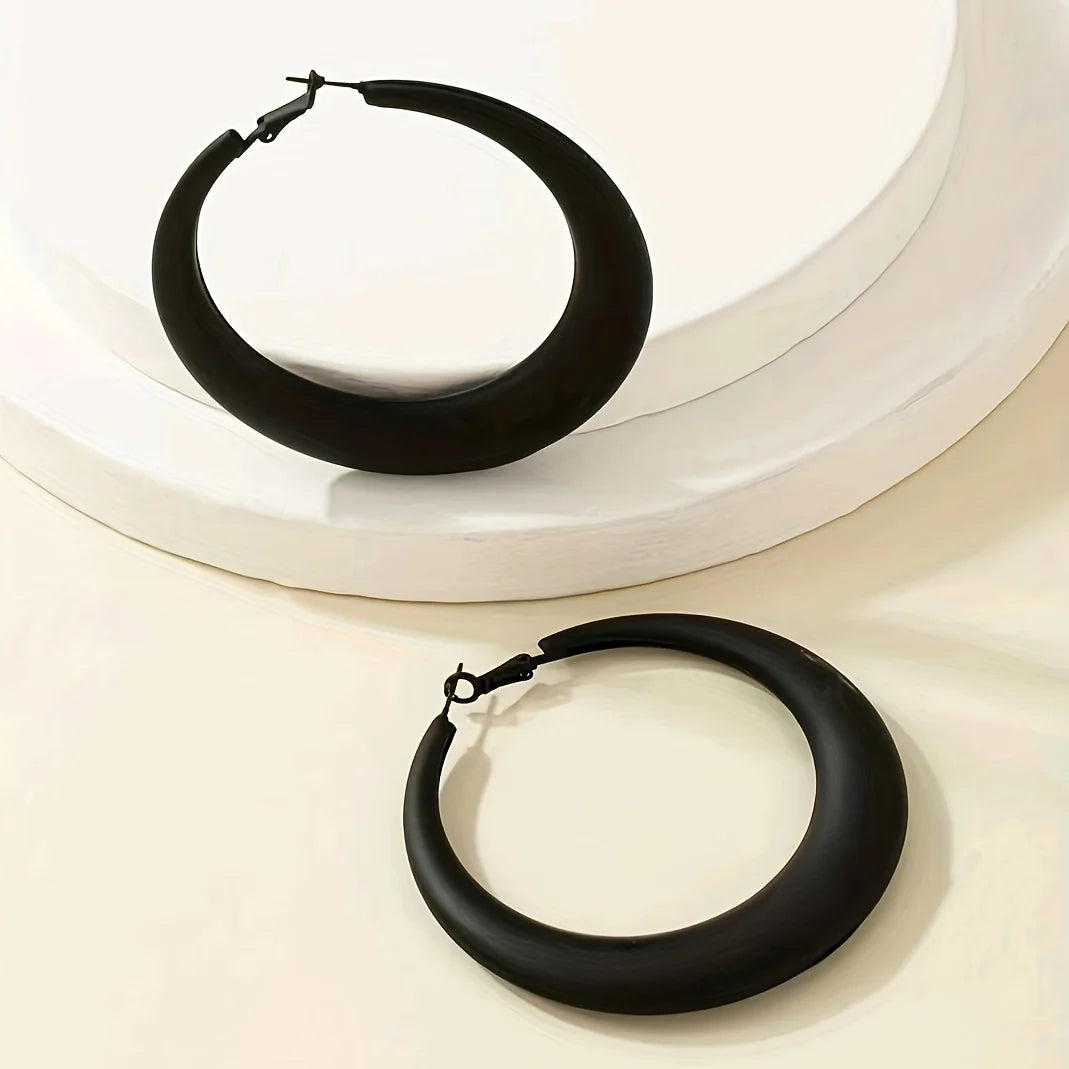 New Simple Exquisite Fashion Wild Big Red Circle Earrings Niche Jewelry Senior Sense Earrings for Women