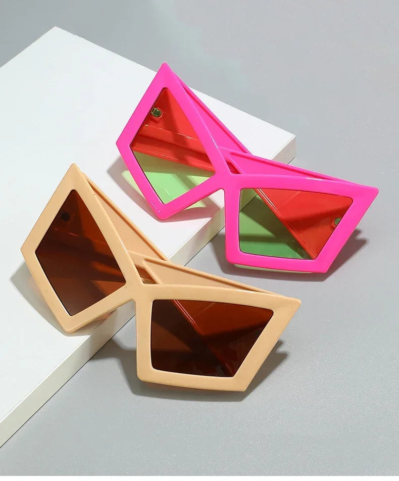 JNPCXI Fashion Oversized Cat Eye Sunglasses Women Red Shades UV400 Retro Gradient Men Wide Legs Sun Glasses